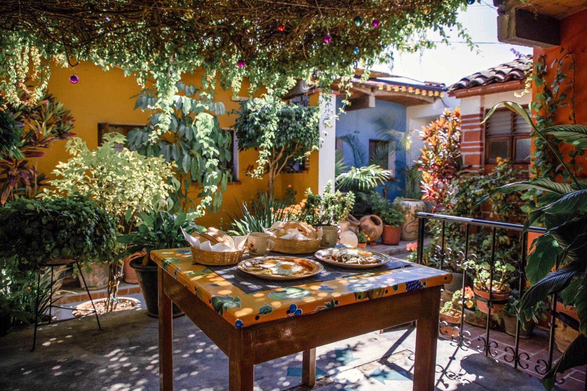 Hotel Las Golondrinas 오아하카주 외부 사진